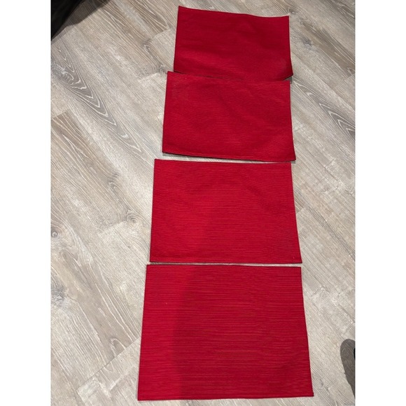 Red or Black‎ Reversible Placemats Set of 4 Ribbed Table Mats Dining Kitchen - Picture 1 of 4